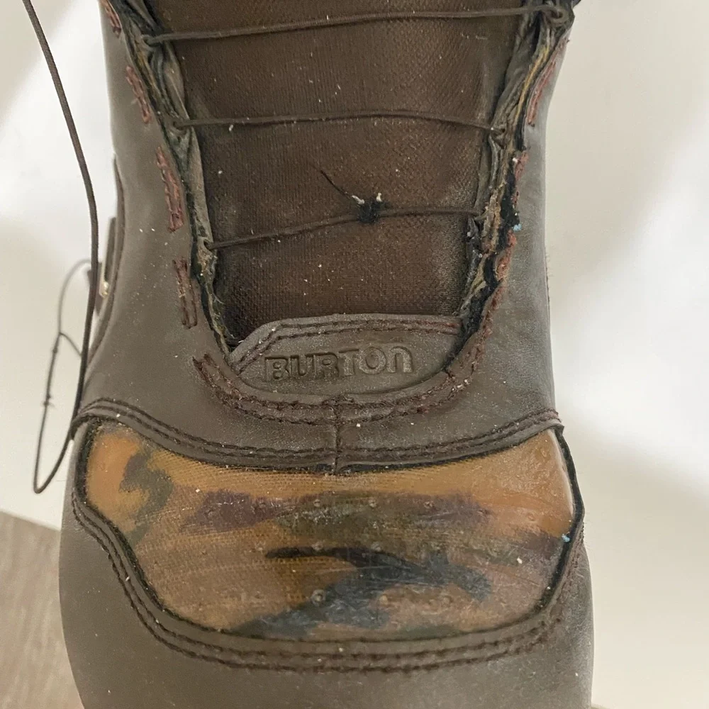 Burton Snowboard Boots, 10 - Picture 9 of 11